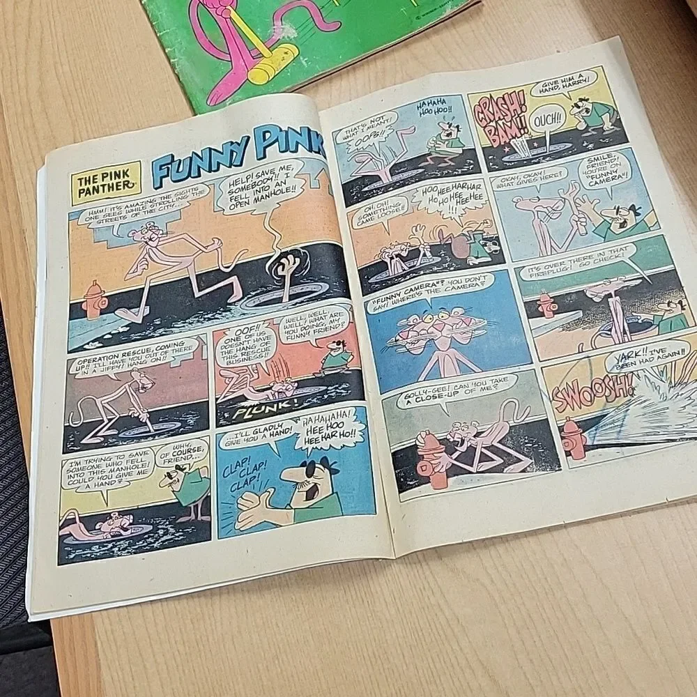 Pink‎ Panther 2 comics,vhs, dvd movies cookie cutter and hats